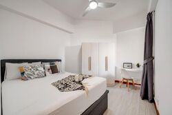 simsville photo thumbnail #18